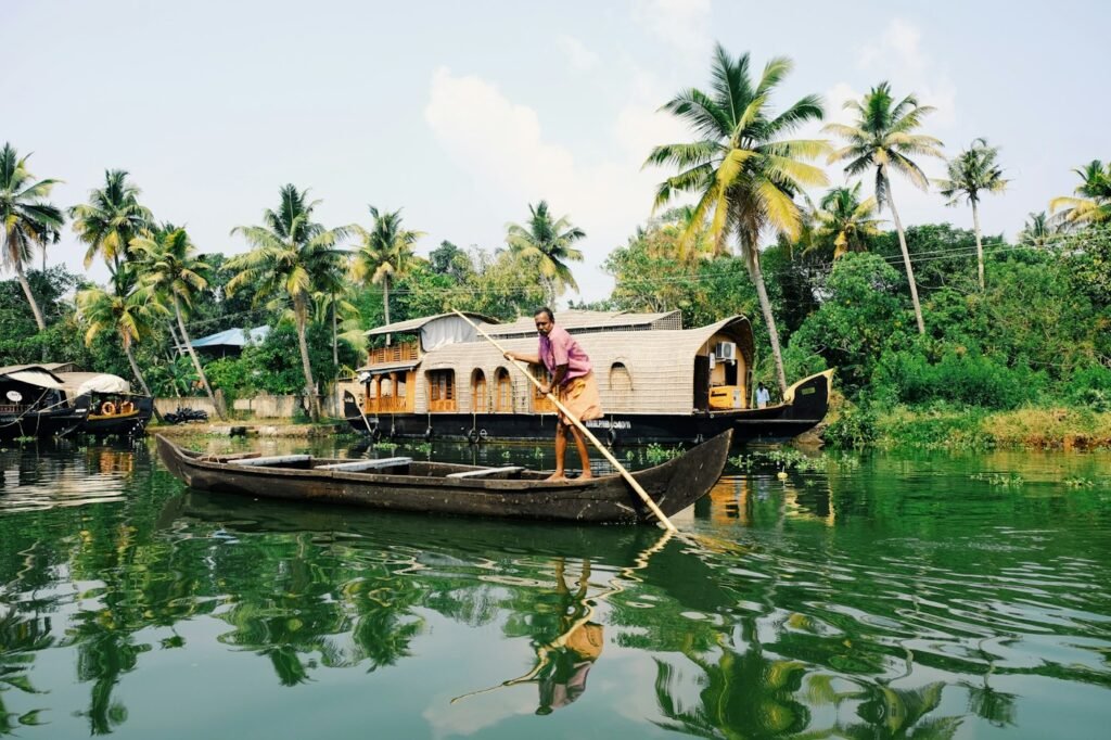Digital Marketing in Mundakayam Catching travellers on the high-range route